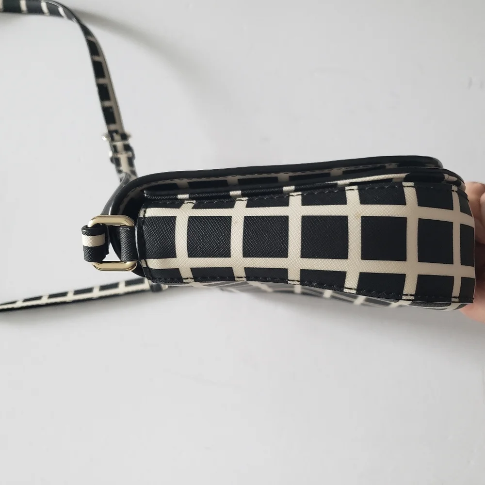 Kate Spade NWOT Saffiano Leather Crossbody Flap Bag NEVER USED.